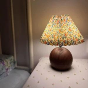 Luminária de Mesa LED Circular para Decoração de Quarto - USB