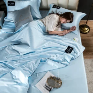 Edredom de Seda Natural com Travesseiros - Conforto e Luxo para Seu Quarto