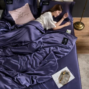 Edredom de Seda Natural com Travesseiros - Conforto e Luxo para Seu Quarto