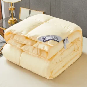 Edredom de Hotel 95% Penas de Ganso Branco - Inverno e Outono - 200x230cm 3kg, BEGE