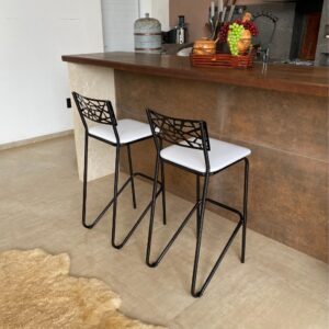 Kit 2 Banqueta Alta Estofada Design Moderno Estilo Industrial Para Bancada Ilha ou Bar - Branco