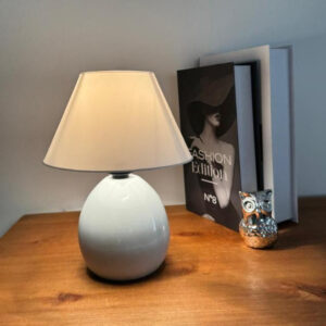 Abajur Cerâmica Porcelana Bivolt com Cúpula Decoração Moderna Sala Quarto Escritório - Branco