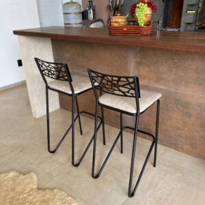 Kit 2 Banqueta Alta Estofada Design Moderno Estilo Industrial Para Bancada Ilha ou Bar - Bege