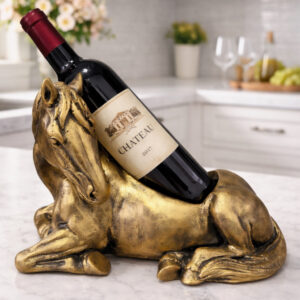 Porta Vinho Decorativo Cavalo Dourado – Escultura Luxo para Garrafa