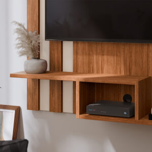 Painel Suspenso Home TV Até 32 Polegadas Nichos Prateleira