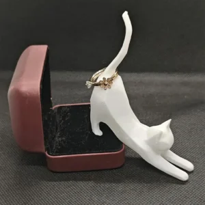 Escultura de Gato Alongado em Resina para Decoração de Ambientes - BRANCO
