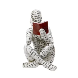 Estátua de Mulher Lendo em Resina para Decoração de Mesa