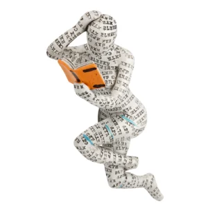 Estátua de Mulher Lendo em Resina para Decoração de Mesa