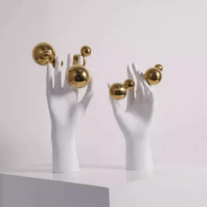 Escultura Abstrata de Metal Dourado para Decoração de Mesa