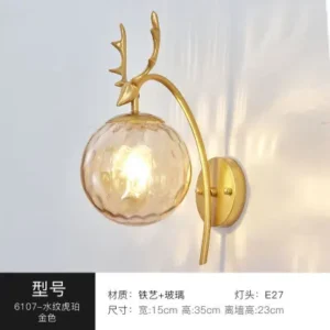 Arandela Moderna de Parede em Metal e Vidro para Decoração - Dourado C