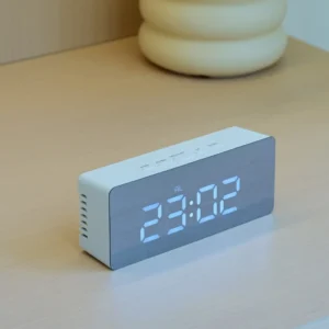 Relógio Despertador com Espelho LED e Luz Noturna - USB/AAA