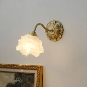 Lâmpada de Parede Dourada Flor de Vidro para Sala e Quarto