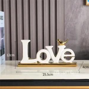 Escultura Minimalista em Forma de Coração para Decoração de Mesa - AMOR Branco