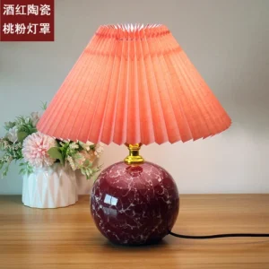 Abajur de Mesa em Cerâmica com Capa Plissada - Decoração Infantil