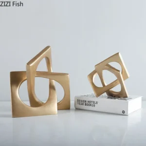 Estátua Abstrata Geométrica Dourada para Decoração de Mesa