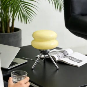 Luminária de Mesa de Vidro Vintage Nórdica para Quarto e Estudo - Creme