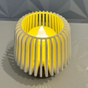 Mini Luminária LED Decorativa 3D com Vela Inclusa – Abajur - Porta-Vela