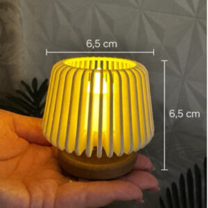 Mini Luminária LED Decorativa 3D com Vela Inclusa – Abajur - Porta-Vela